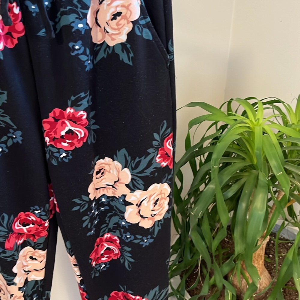 Lularoe | Women’s Jax Joggers S - Picture 2 of 12